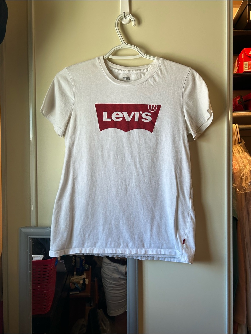 Levi's White Short-Sleeve Tee with Red Logo